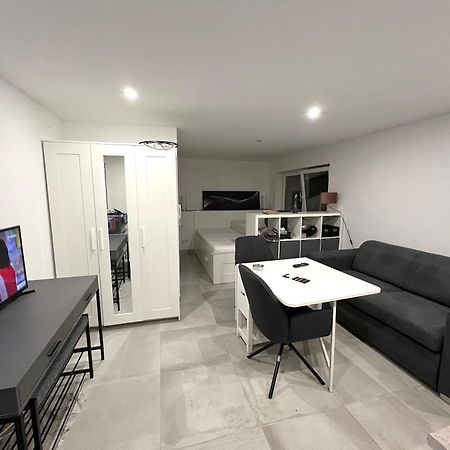 Willkommen In Dagersheim Bei Boeblingen! Gemuetliches 1 Zi Appartement Zum Wohlfuehlen In Einem Angenehmen Umfeld! المظهر الخارجي الصورة