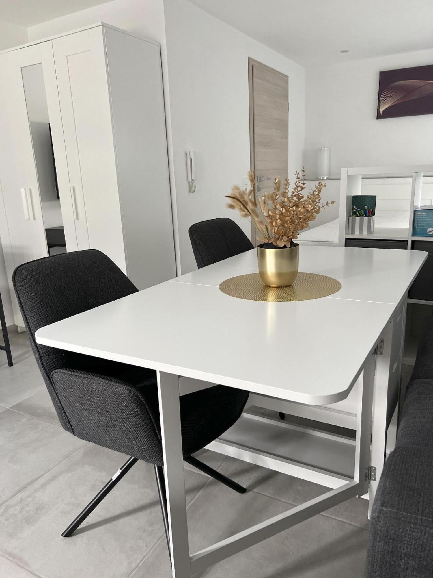 Willkommen In Dagersheim Bei Boeblingen! Gemuetliches 1 Zi Appartement Zum Wohlfuehlen In Einem Angenehmen Umfeld! المظهر الخارجي الصورة